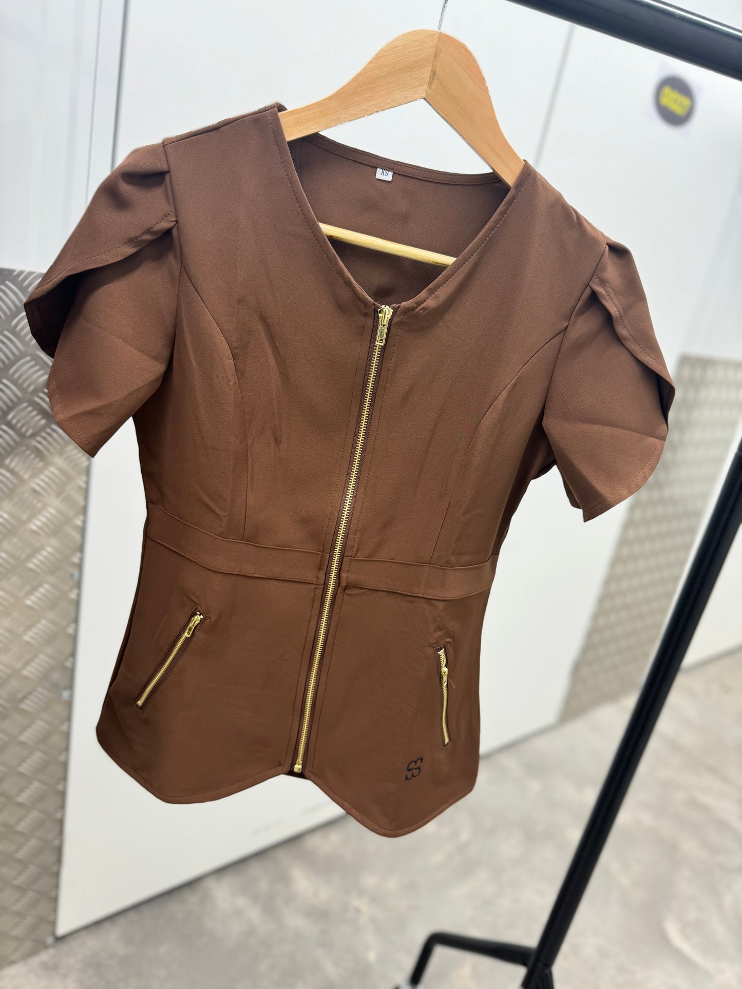 Limited edition chocolate top