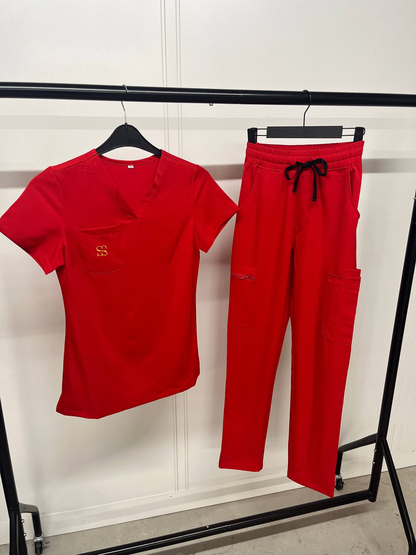 Red V Neck Deluxe Set ❤️ - [Swanky sets