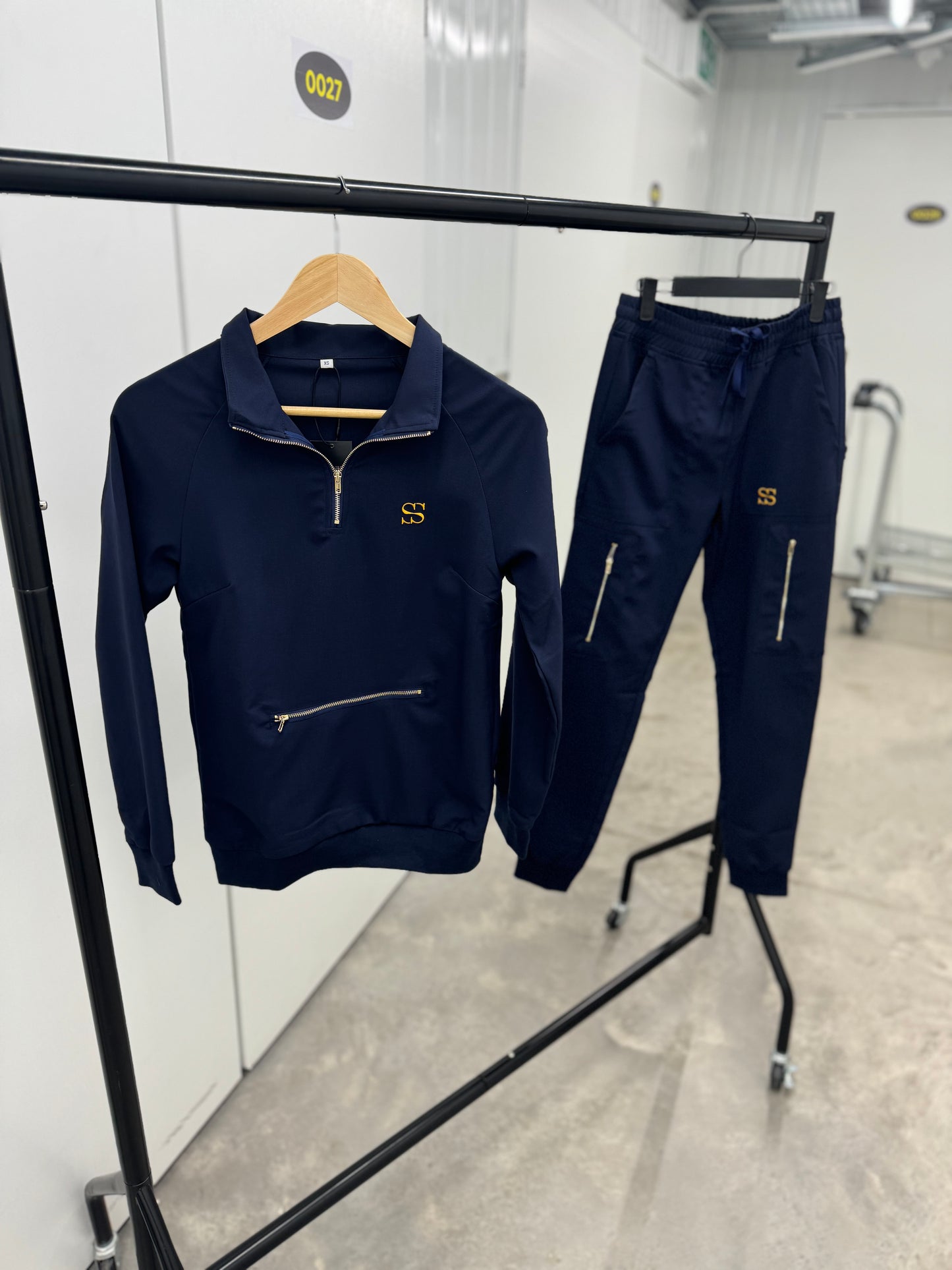 Navy long sleeve scrub set