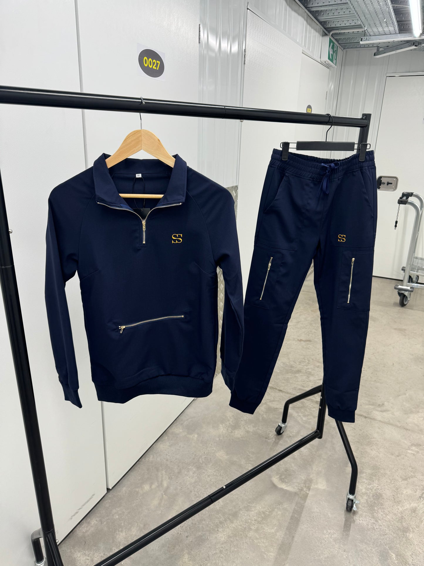 Navy long sleeve scrub set